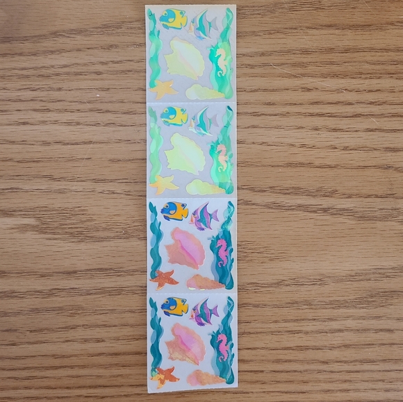 An Assortment of Vintage Vacation Stickers - Picture 5 of 6